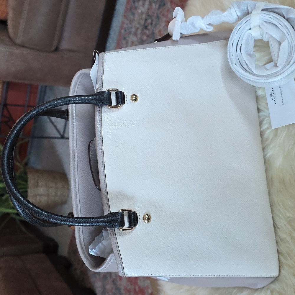 Beautiful NWT Coach Colorblock Small Margot Leather Bag ❤️🎁 - Picture 8 of 16